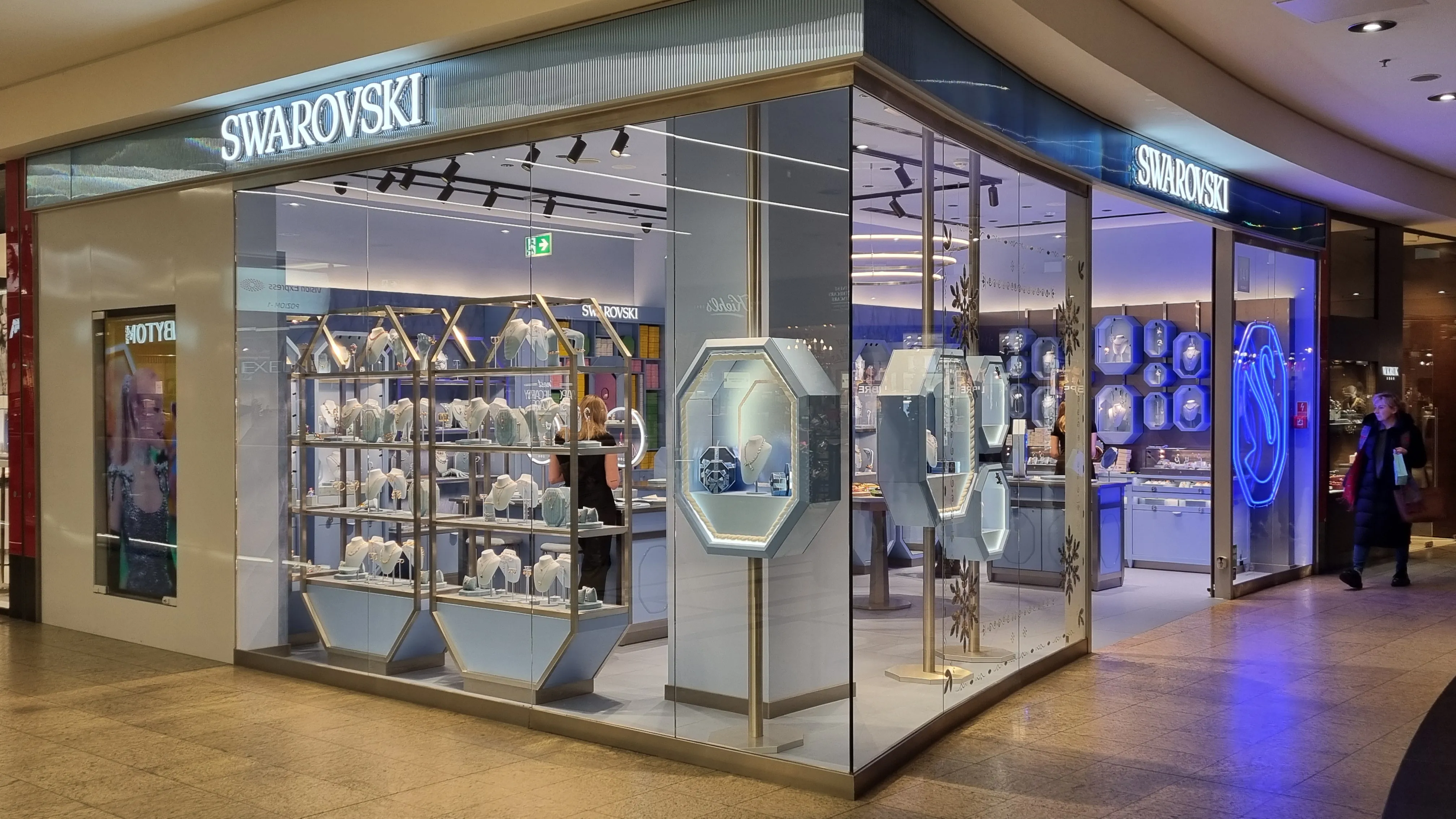 19-witryna-swarovski.jpg